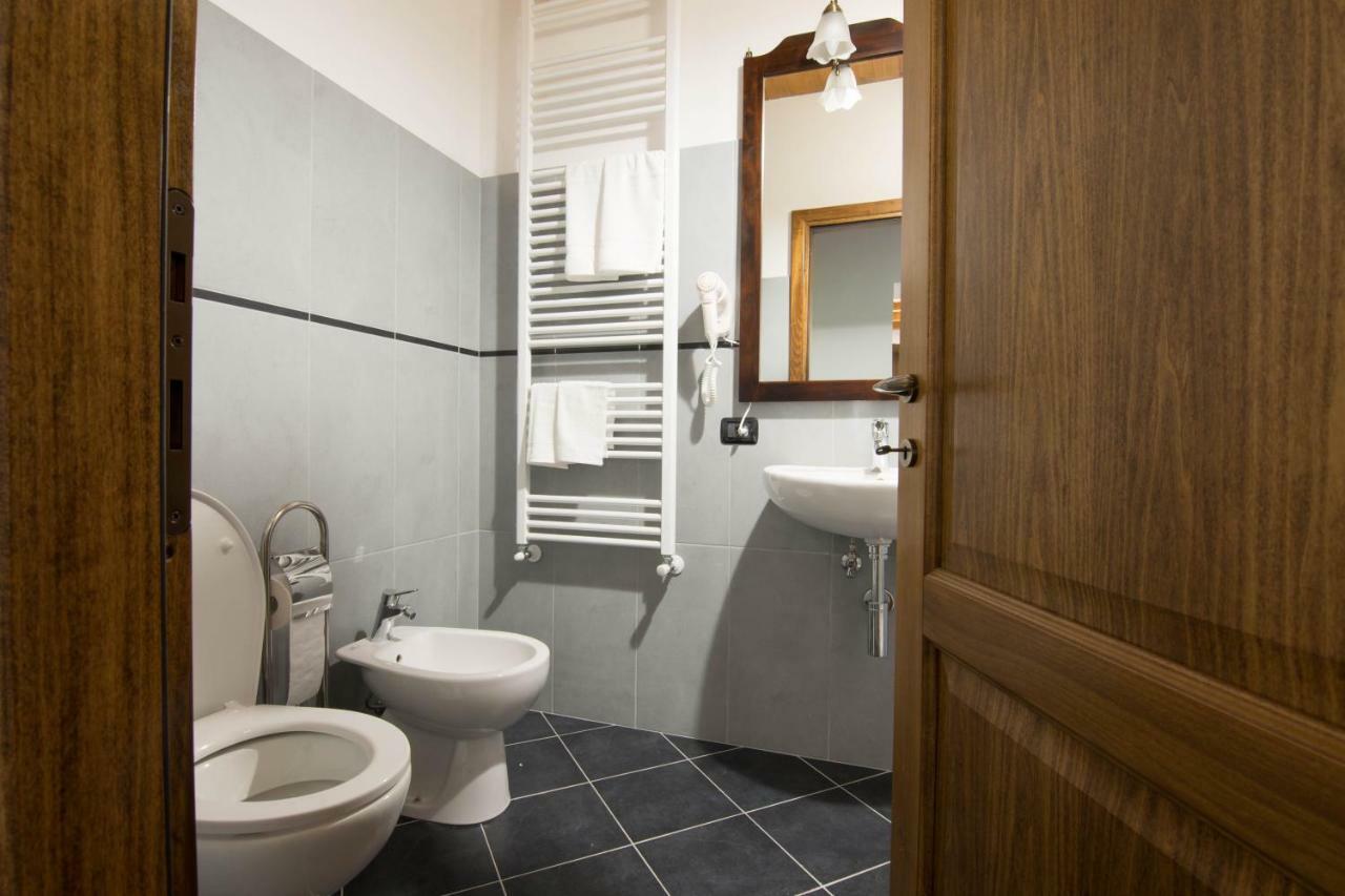 Bed and Breakfast Le Casine del Borgo Borgo a Mozzano Exterior foto